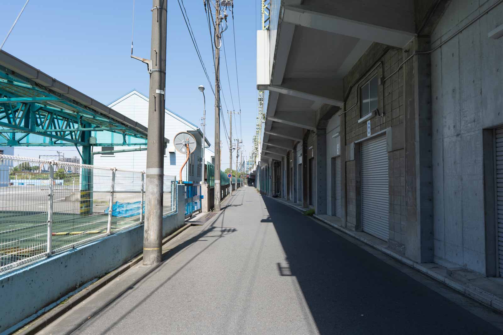 府中街道から入る路地