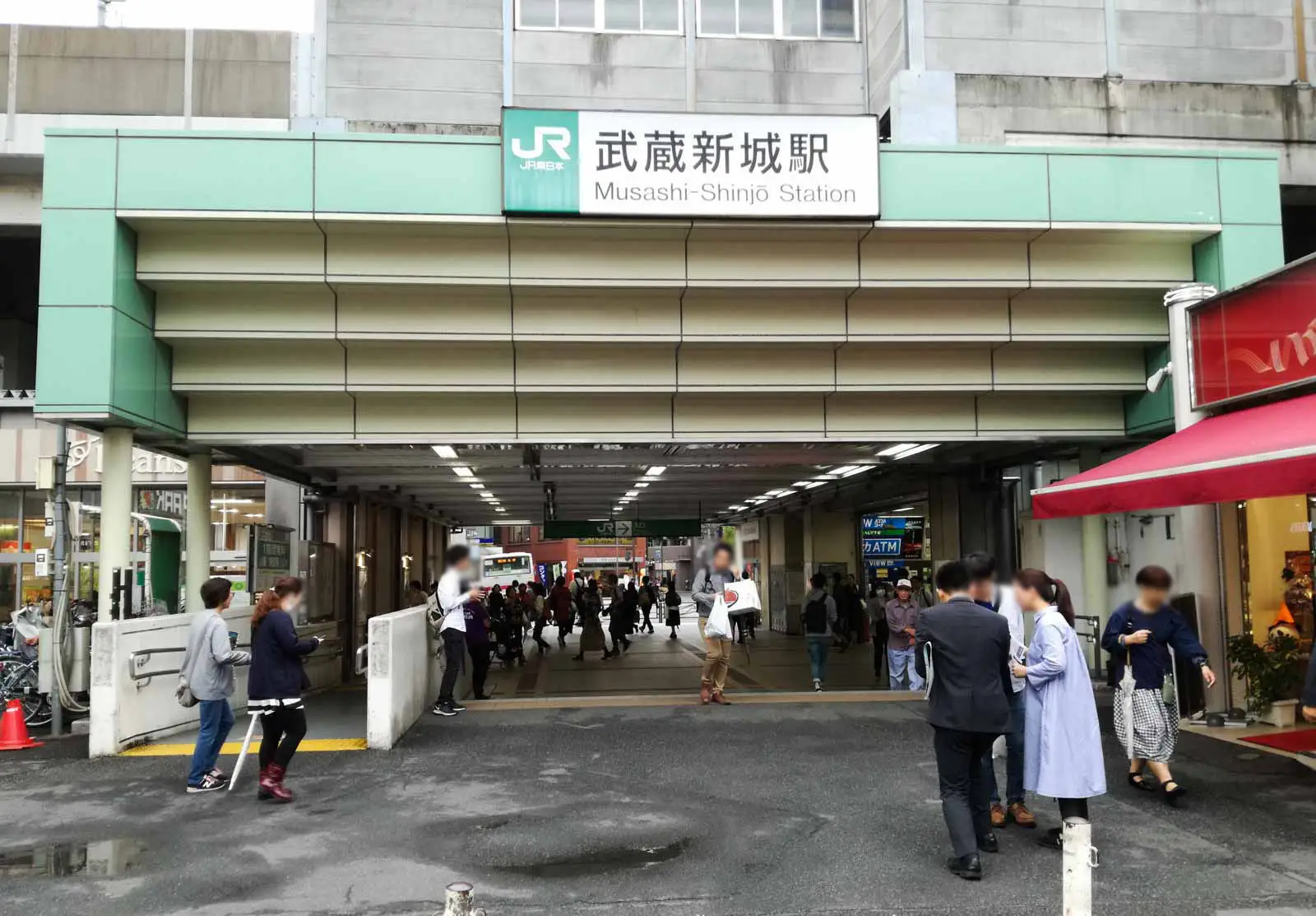武蔵新城駅周辺のバイク駐車場