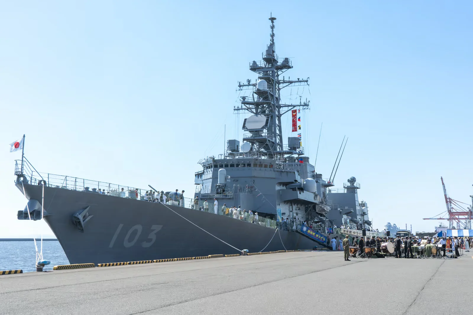 川崎みなと祭り2026で一般公開された護衛艦ゆうだち